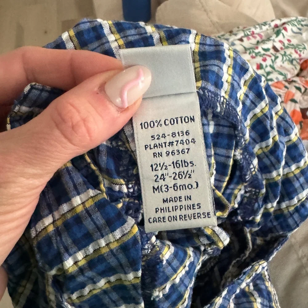 OshKosh Bgosh size months